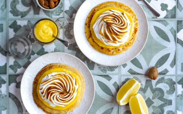 Mini crêpes comme une tarte au citron de Menton et aux amandes